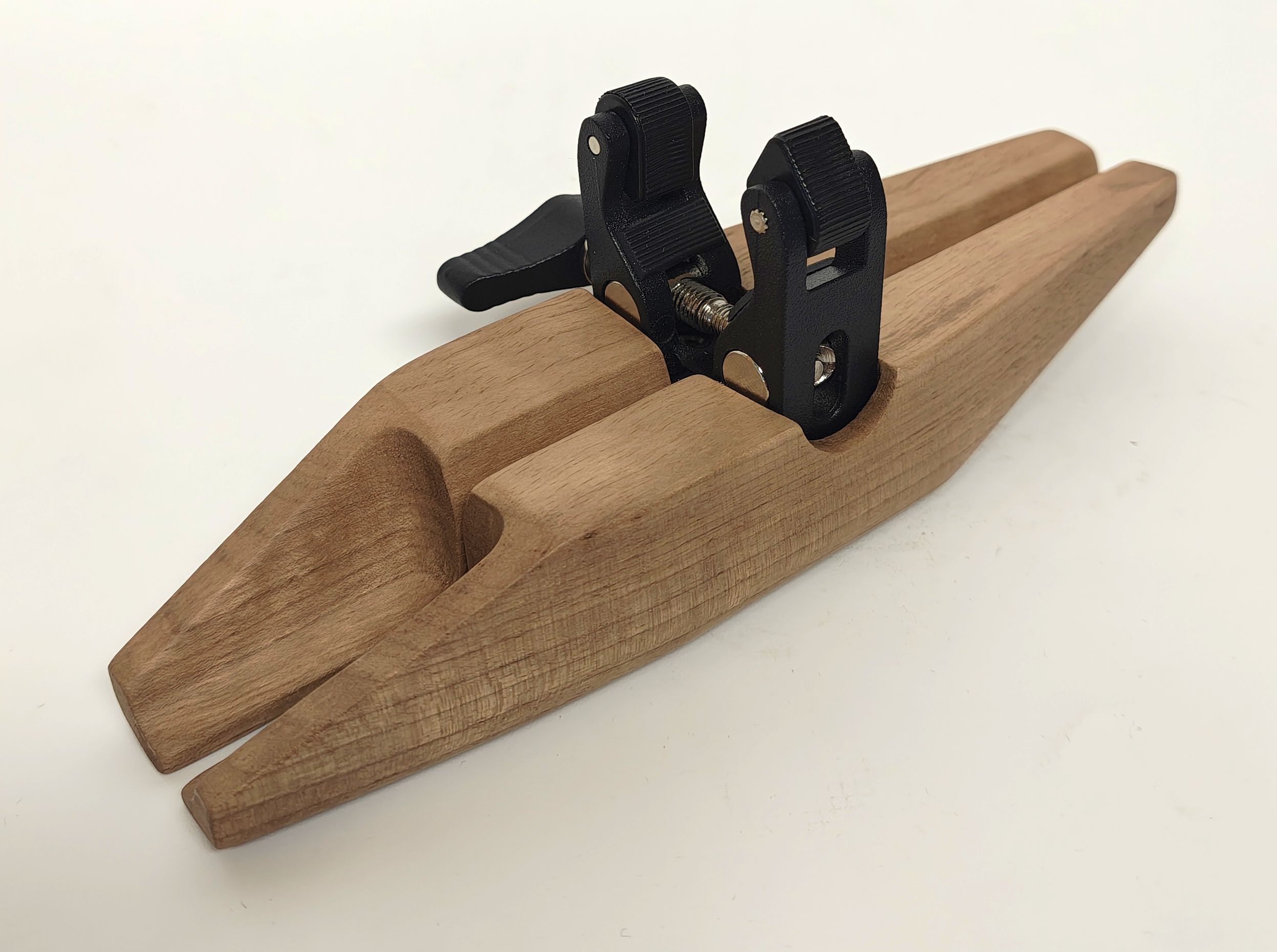 Universal forend